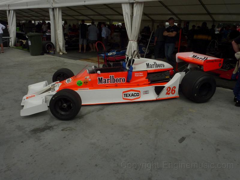 P1000617.JPG - 1976 McLaren M26 F1-1